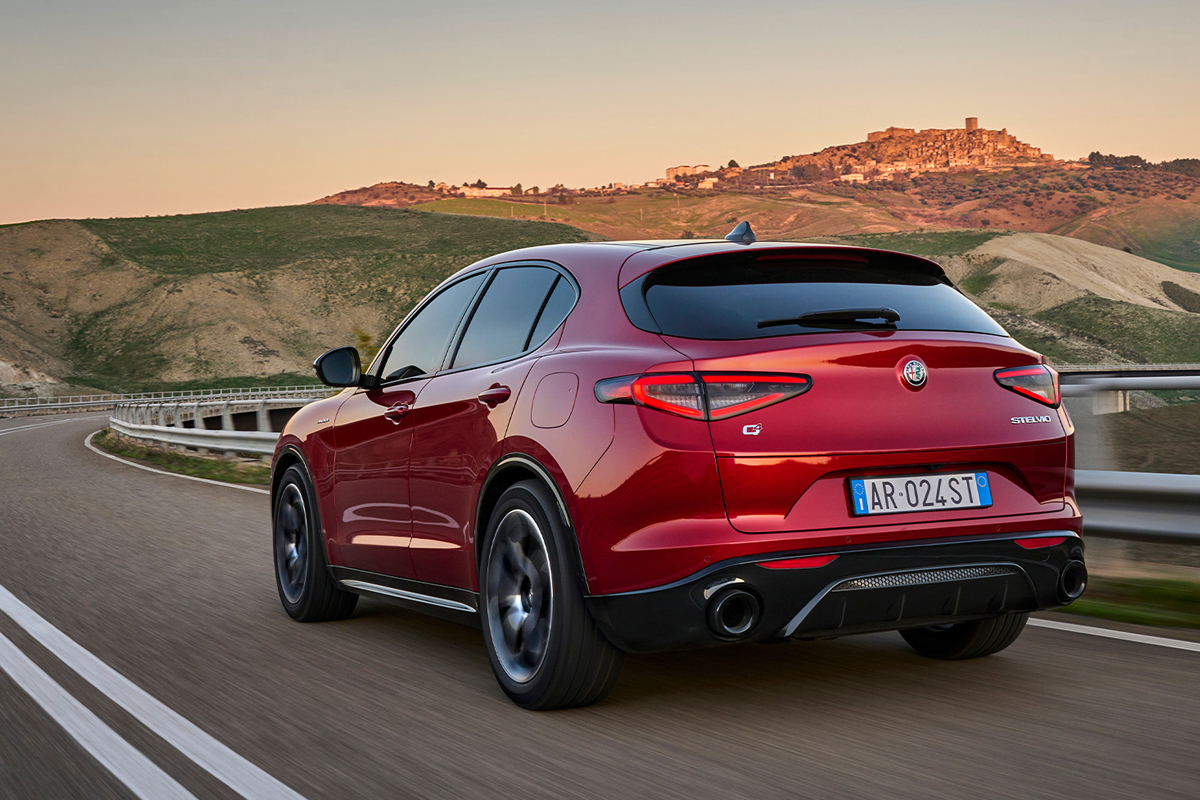 Alfa Romeo Stelvio in Fahrt