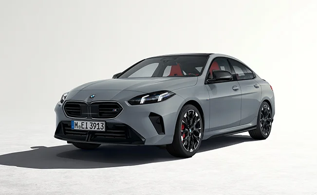 BMW 2er Gran Coupé Winterkompletträder 2025 | Die besten Angebote Sportliches BMW 2er Gran Coupé in Grau mit schwarzen Felgen als Winterkompletträder für die Wahl 2025.