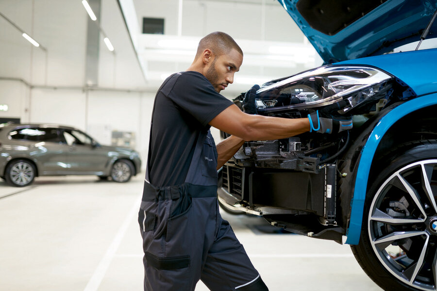 kfz mechatroniker; kfz mechaniker; mechaniker kfz; mechatroniker; kfz-mechatroniker bmw wahl; automechaniker; kfz meister; kfz technik; kfz meisterjobs; technik kfz; auto mechaniker; kraftfahrzeugmechatroniker; mechatroniktechniker; kfzmechatroniker; car mechanic; vehicle mechanic; motor vehicle mechanic; bmw wahl