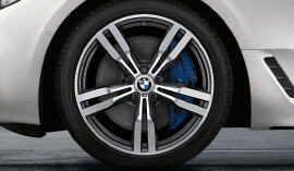 BMW Winterkompletträder: M Doppelspeiche 648 M Orbit Grey, glanzgedreht für den BMW 6er oder BMW 7er (G11 - G12 - G32). | © BMW Wahl felgen;winterreifen;felge;kompletträder;komplettrad;komplettraeder; winterkomplettraeder;felgen kaufen;winterkomplettrad;winterreifen kaufen; autoreifen kaufen;bmw felgen;bmw felge;komplettraeder winter; komplettrad winter;winterraeder;winterreifen komplettraeder; winterraeder;komplettraeder kaufen;bmw winterkomplettraeder;bmw nabendeckel; bmw radnabendeckel;bmw winterkomplettrad;winterkomplettraeder bmw; winterkomplettrad bmw;bmw winterreifen;bmw komplettraeder; BMW Winterkomplettraeder kaufen - jetzt bei BMW Wahl | © BMW Wahl
