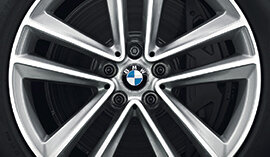 BMW Winterkompletträder: Doppelspeiche 630 Ferric Grey für den BMW 6er oder BMW 7er (G11 - G12 - G32). | © BMW Wahl felgen;winterreifen;felge;kompletträder;komplettrad;komplettraeder; winterkomplettraeder;felgen kaufen;winterkomplettrad;winterreifen kaufen; autoreifen kaufen;bmw felgen;bmw felge;komplettraeder winter; komplettrad winter;winterraeder;winterreifen komplettraeder; winterraeder;komplettraeder kaufen;bmw winterkomplettraeder;bmw nabendeckel; bmw radnabendeckel;bmw winterkomplettrad;winterkomplettraeder bmw; winterkomplettrad bmw;bmw winterreifen;bmw komplettraeder; BMW Winterkomplettraeder kaufen - jetzt bei BMW Wahl | © BMW Wahl
