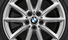 BMW Winterkompletträder: V-Speiche 560 Reflex Silver für den BMW X1 oder BMW X2 (F48 - F39). | © BMW Wahl bmw x1 winterkomplettraeder;bmw x1 winterreifen;bmw x1 felgen;felgen;winterreifen;felge;kompletträder;komplettrad;komplettraeder;winterkomplettraeder;felgen kaufen;winterkomplettrad;winterreifen kaufen; autoreifen kaufen;bmw felgen;bmw felge;komplettraeder winter; komplettrad winter;winterraeder;winterreifen komplettraeder; winterraeder;komplettraeder kaufen;bmw winterkomplettraeder;bmw nabendeckel; bmw radnabendeckel;bmw winterkomplettrad;winterkomplettraeder bmw; winterkomplettrad bmw;bmw winterreifen;bmw komplettraeder; BMW Winterkomplettraeder kaufen - jetzt bei BMW Wahl | © BMW Wahl