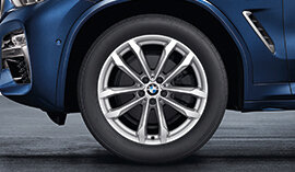 BMW Winterkompletträder: V-Speiche 691 Reflex Silver für den BMW X3 oder BMW X4 (G01 oder G02). | © BMW Wahl bmw x3 winterkomplettraeder;bmw x4 winterkomplettraeder;bmw x3 winterreifen;bmw x4 winterreifen; bmw x3 felgen;bmw x4 felgen;felgen;winterreifen;felge;kompletträder;komplettrad;komplettraeder; winterkomplettraeder;felgen kaufen;winterkomplettrad;winterreifen kaufen;autoreifen kaufen; bmw felgen;bmw felge;komplettraeder winter; komplettrad winter;winterraeder;winterreifen komplettraeder; winterraeder;komplettraeder kaufen;bmw winterkomplettraeder;bmw nabendeckel;bmw radnabendeckel; bmw winterkomplettrad;winterkomplettraeder bmw; winterkomplettrad bmw;bmw winterreifen;bmw komplettraeder; BMW Winterkomplettraeder kaufen - jetzt bei BMW Wahl | © BMW Wahl