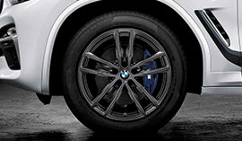 Original BMW Winterkomplettradsatz M Doppelspeiche 698M Orbit Grey in 19 Zoll mit Pirelli Winter Sottozero 3 r-f* Bereifung für BMW G01/G02, (Teilenummer 5A279A0), angeboten von der BMW Wahl-Group.
