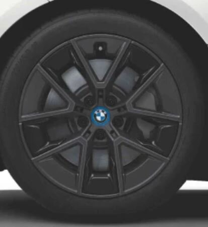 BMW Winterkompletträder 18 Zoll Aerodynamic 854 Gunmetal Grey für die Modelle G26/G26E | BMW Wahl-Group Original BMW Winterkomplettradsatz Aerodynamic 854 Gunmetal Grey in 18 Zoll mit Pirelli Winter Sottozero 3 Bereifung für BMW G26/G26E, (Teilenummer 5B4E056), angeboten von der BMW Wahl-Group.