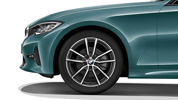 BMW Winterkompletträder 18 Zoll V-Speiche 780 Orbit Grey für die Modelle G20/G21/G22/G23/G42 | BMW Wahl-Group Original BMW Winterkomplettradsatz V-Speiche 780 Orbit Grey in 18 Zoll mit Pirelli Winter Sottozero 3 r-f Bereifung für BMW G20/G21/G22/G23/G42, (Teilenummer 5B84300), angeboten von der BMW Wahl-Group.