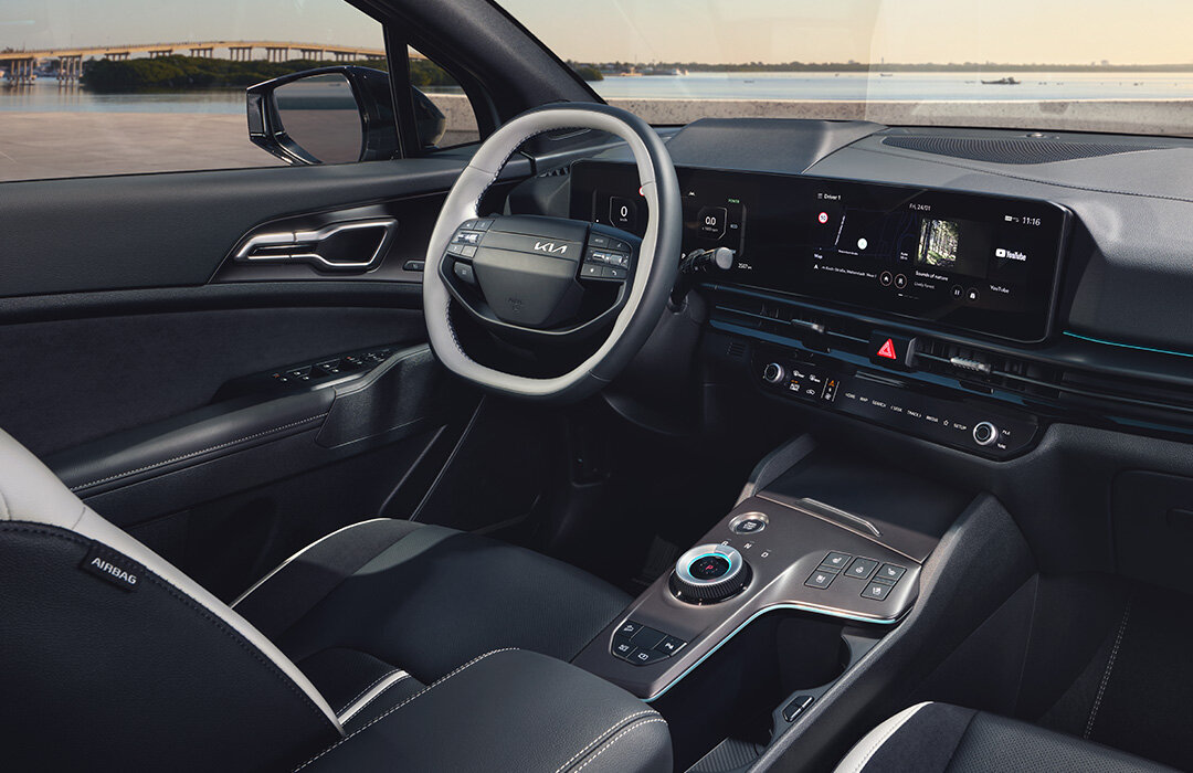Kia Sportage HEV Interieur – Hightech & Komfort im Hybrid-SUV der Wahl-Group erleben Modernes Interieur des Kia Sportage HEV mit Digitalcockpit und eleganter Ausstattung bei der Wahl-Group