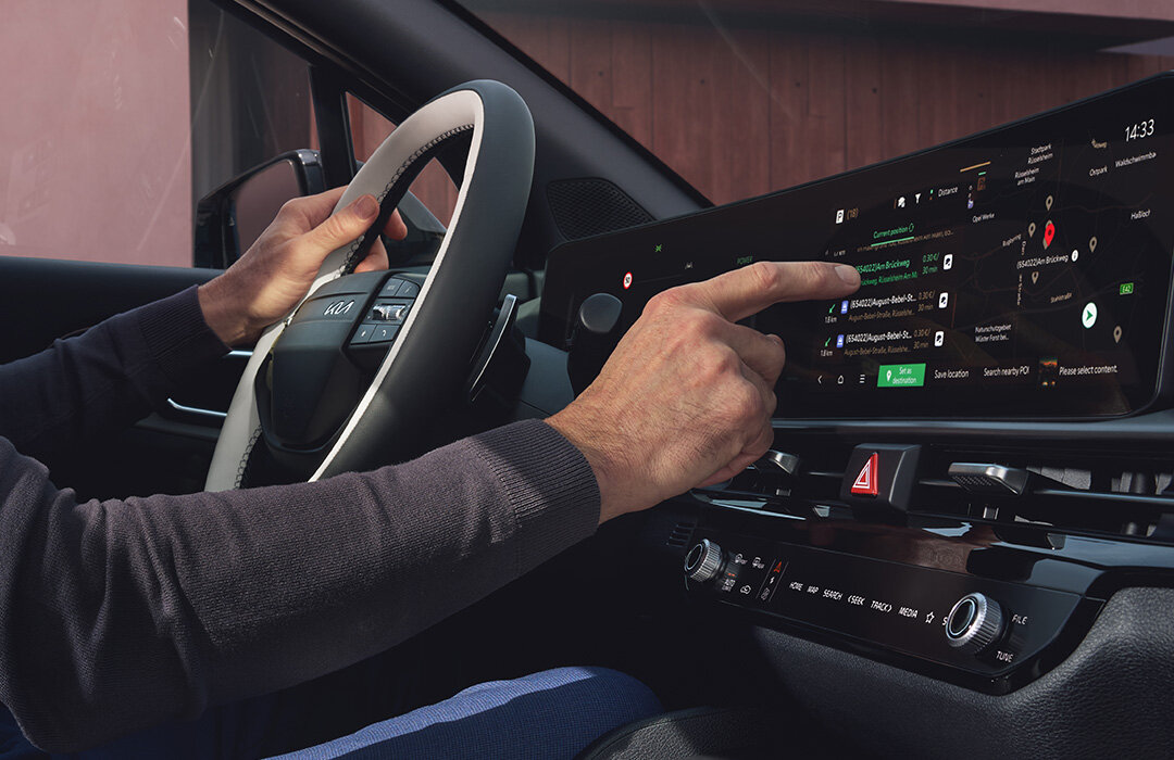 Kia Sportage HEV Infotainment – digitales Cockpit & Navigation bei der Wahl-Group erleben Kia Sportage HEV Touchscreen mit Navigationssystem – modernes Infotainment bei der Wahl-Group
