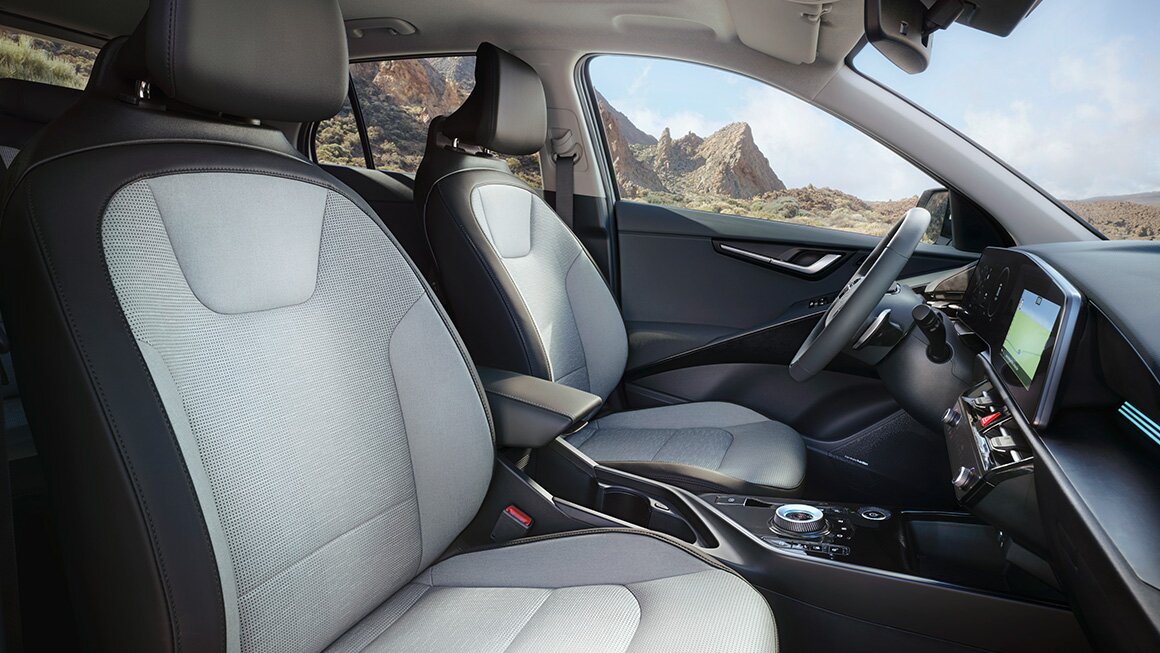 Kia Niro graue Sitze – Stilvolles Design und hoher Komfort Graue Sitze im Kia Niro mit modernem Design und erstklassigem Sitzkomfort