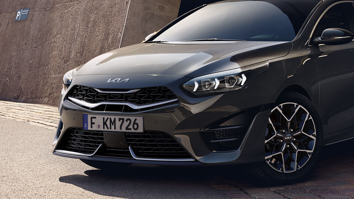 Kia ProCeed Frontansicht – Dynamisches Design mit markantem Kühlergrill