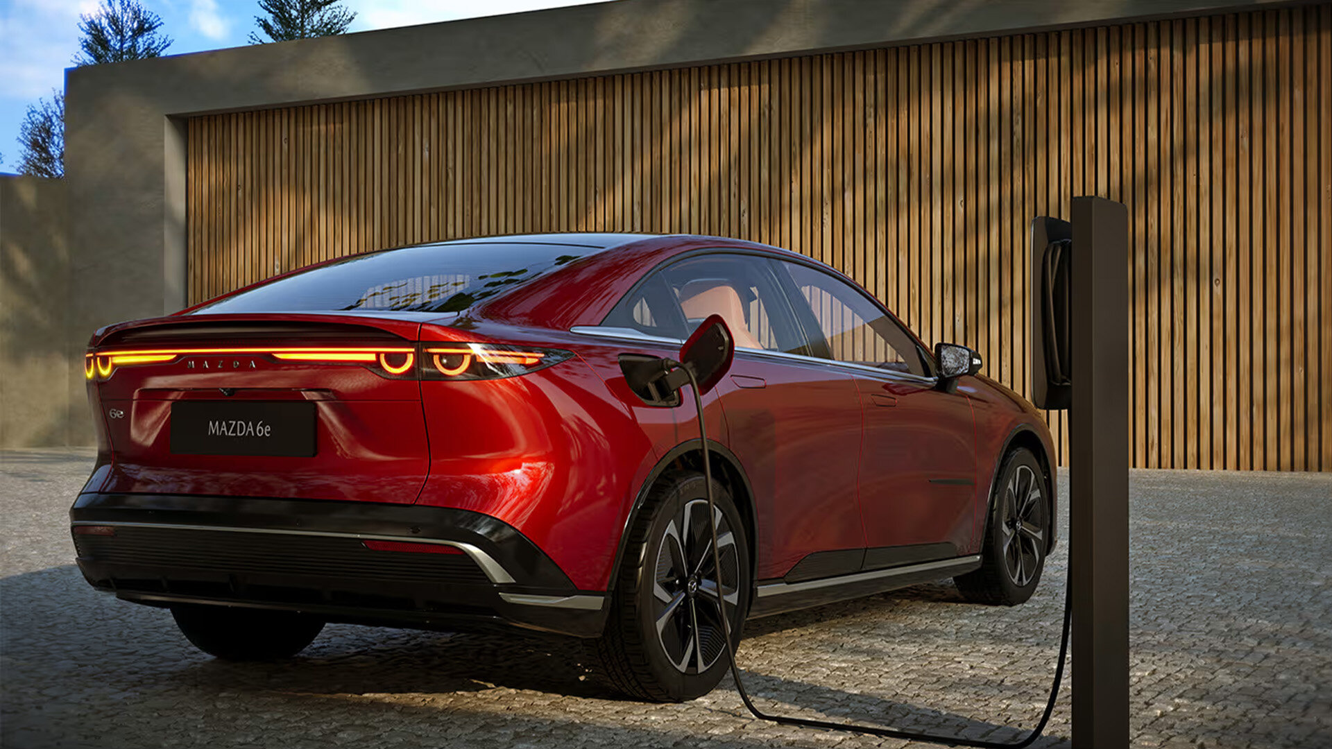 Mazda6e Schnellladen – Wahl Group Mazda6e beim Schnellladen mit hoher Ladeleistung