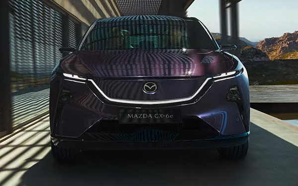 Mazda CX-6e LED Lichtsignatur Signature Wing – Wahl-Group Mazda Partner