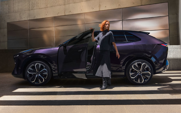 Mazda CX-6e Profil Seitenansicht rahmenlose Türen – Leasing Wiesbaden Koblenz