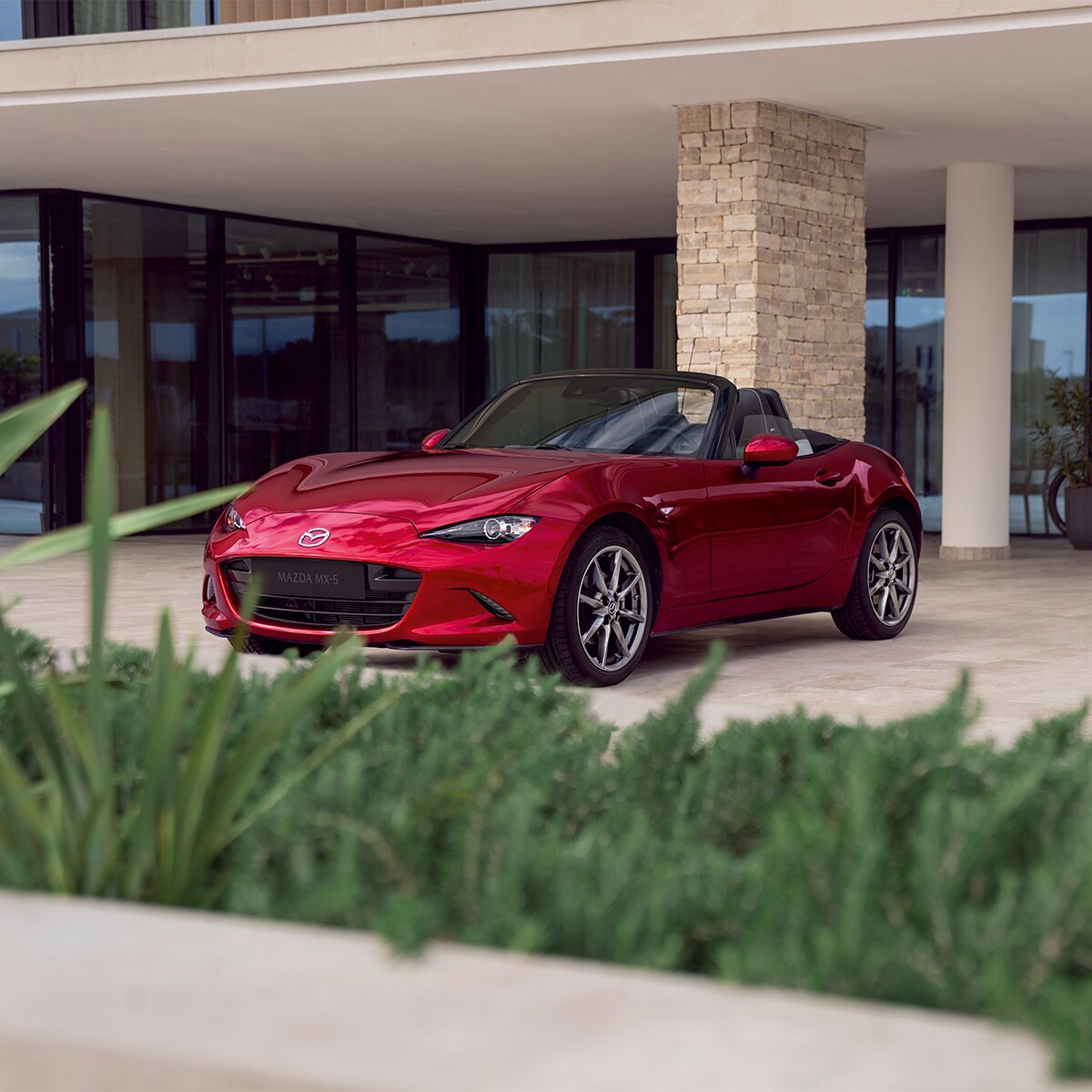 Mazda MX-5 bei der Wahl-Group – Der legendäre Roadster für pures Fahrvergnügen Mazda MX-5 bei der Wahl-Group – sportlicher Roadster mit ikonischem Design und offenem Fahrspaß