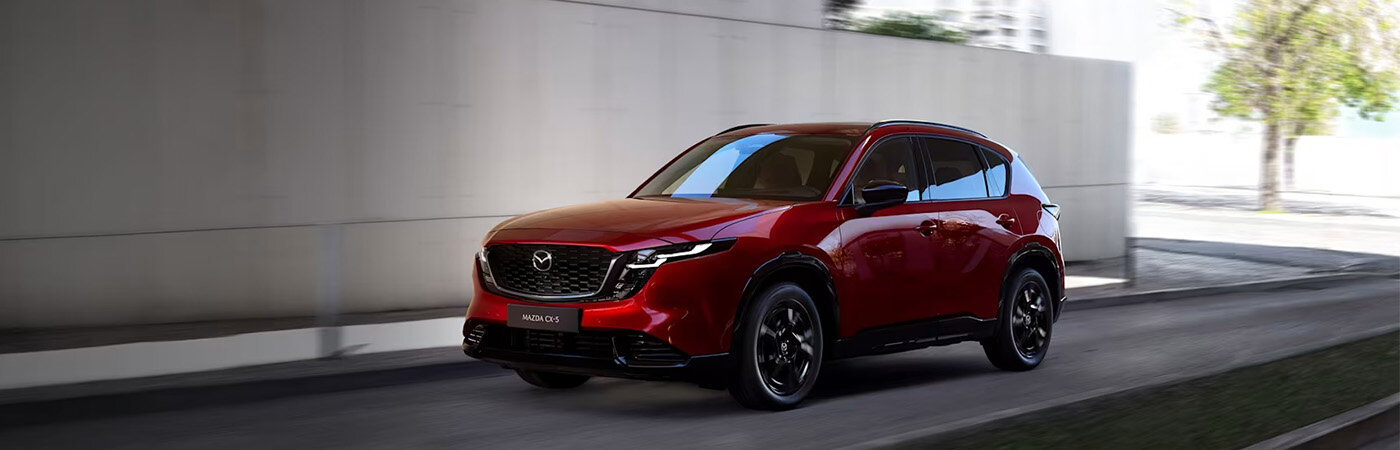 Mazda CX-5 Familien-SUV in Rot bei der Wahl-Group