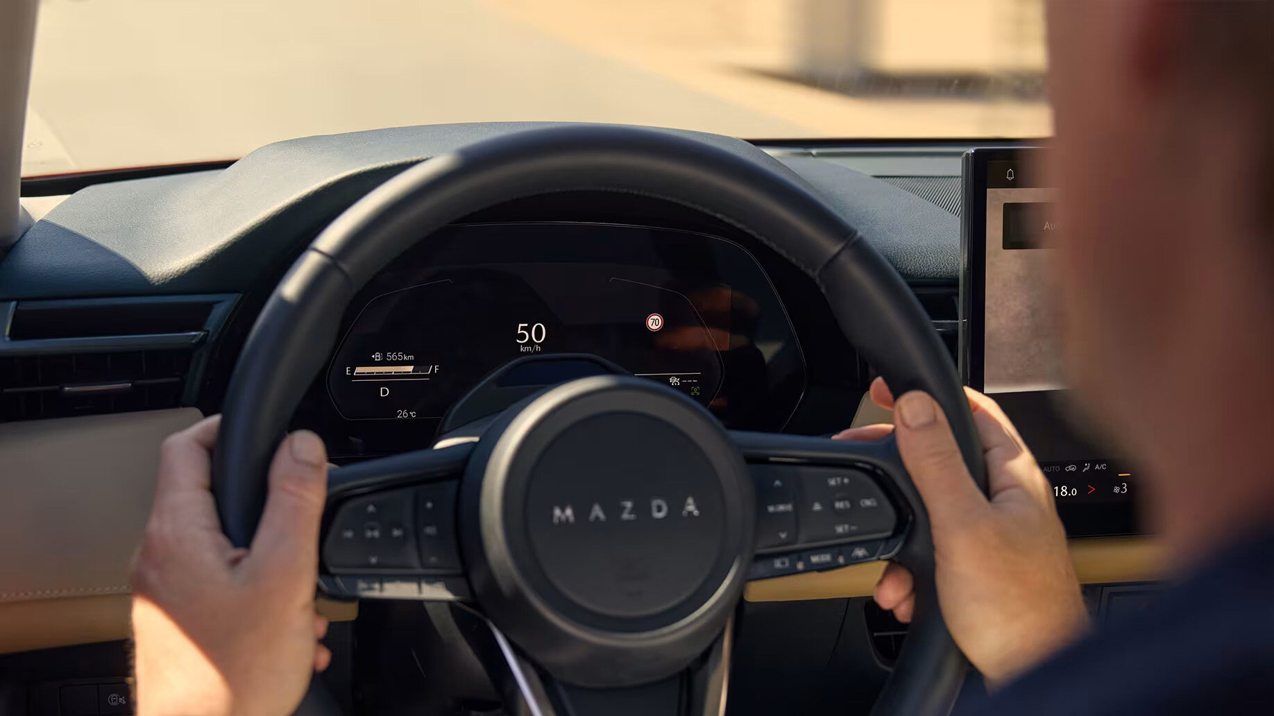 Digitales Cockpit des Mazda CX-5 mit modernen Funktionen