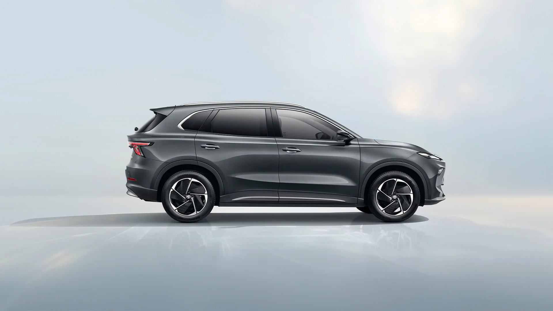 Elegante Seitenansicht des MGS5 EV | Wahl-Group Detailansicht der stylischen Seitenansicht des MGS5 EV Elektrofahrzeugs | Wahl-Group