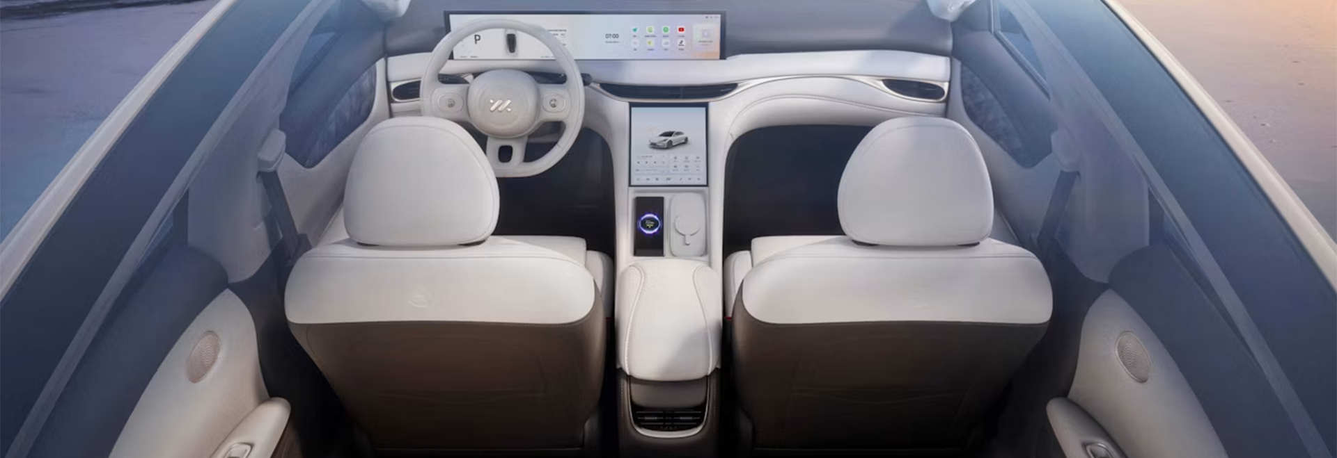 MG IM5 Innenraum mit Ultra-Widescreen-Display