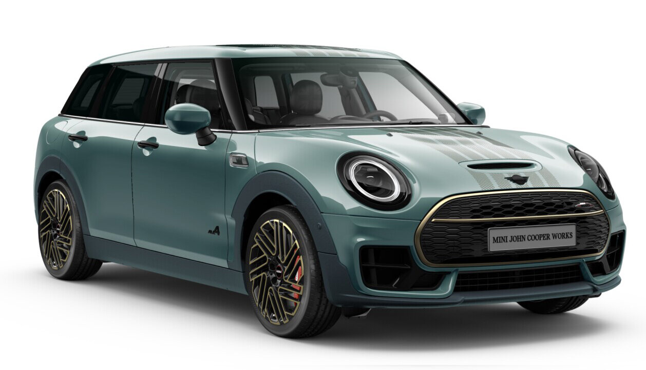 MINI JOHN COOPER WORKS CLUBMAN ALL4. UNTOLD EDITION in Sage Green metallic | © MINI Wahl-Group MINI WAHL, MINI, MINI COOPER 3-TÜRER, RESOLUTE EDITION, MINI Resolute Edition, MINI JOHN COOPER WORKS CLUBMAN ALL4, Untold Edition, MINI Untold Edition, MINI COOPER COUNTRYMAN, Untamed Edition, MINI Untamed Edition, MINI BIG LOVE, MINI Rebel Green, MINI Cooper SE, MINI 3-Türer, MINI 5-Türer, MINI Cabrio, MINI Countryman, MINI Momentum Grey, MINI Clubman, MINI Sage Green, | © MINI Wahl-Group