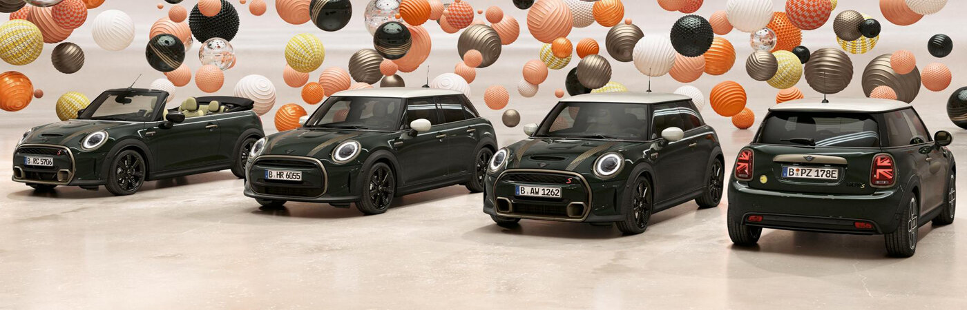 ALLE MINI MODELLE UND DIE DREI NEUEN MINI EDITIONEN ZU ATTRAKTIVEN KONDITIONEN. ENTDECKEN SIE JETZT UNSERE ANGEBOTE. | © MINI Wahl-Group MINI WAHL, MINI, MINI COOPER 3-TÜRER, RESOLUTE EDITION, MINI Resolute Edition, MINI JOHN COOPER WORKS CLUBMAN ALL4, Untold Edition, MINI Untold Edition, MINI COOPER COUNTRYMAN, Untamed Edition, MINI Untamed Edition, MINI BIG LOVE, MINI Rebel Green, MINI Cooper SE, MINI 3-Türer, MINI 5-Türer, MINI Cabrio, MINI Countryman, MINI Momentum Grey, MINI Clubman, MINI Sage Green, | © MINI Wahl-Group