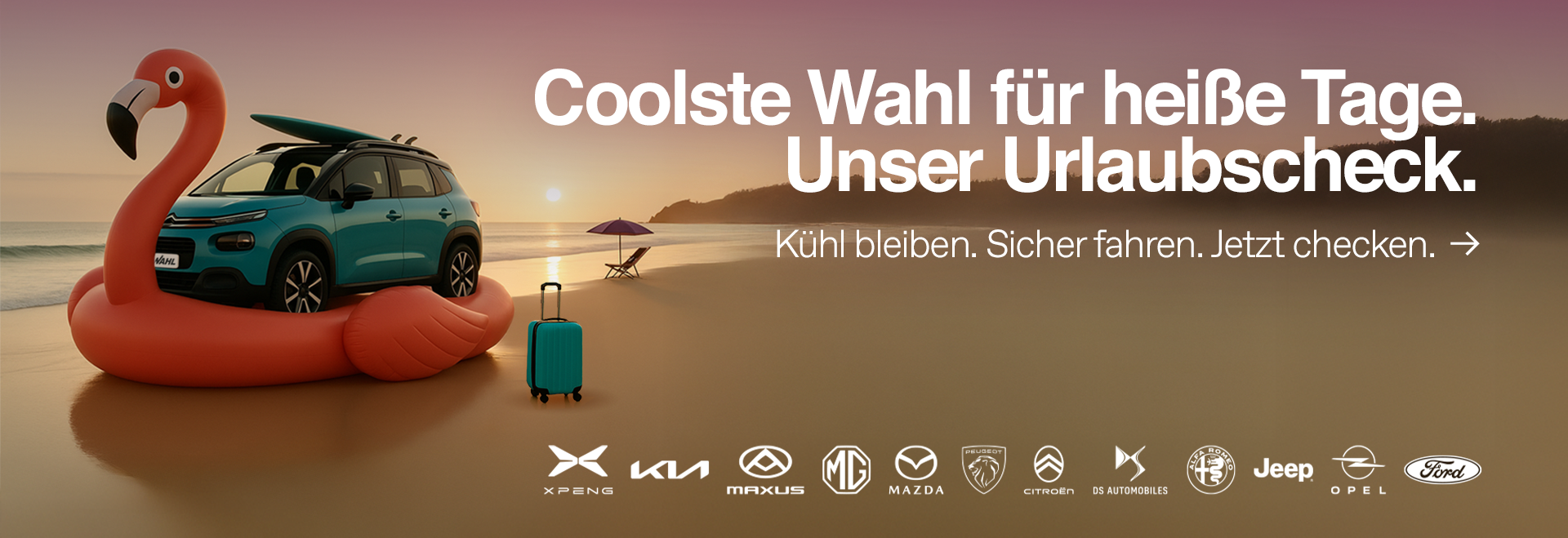 Fahrzeug am Strand in einem Flamingo-Schwimmring mit Urlaubscheck-Angebot für nur 24,90 € | Wahl-Group