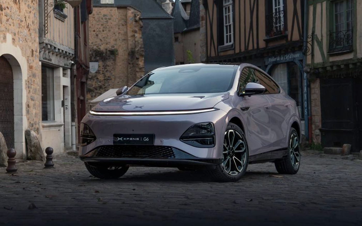 XPENG G6 Full LED X-BOT Lichtsignatur