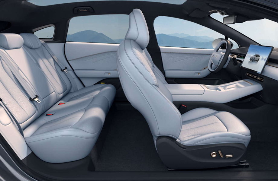 XPENG P7+ Smart Cabin